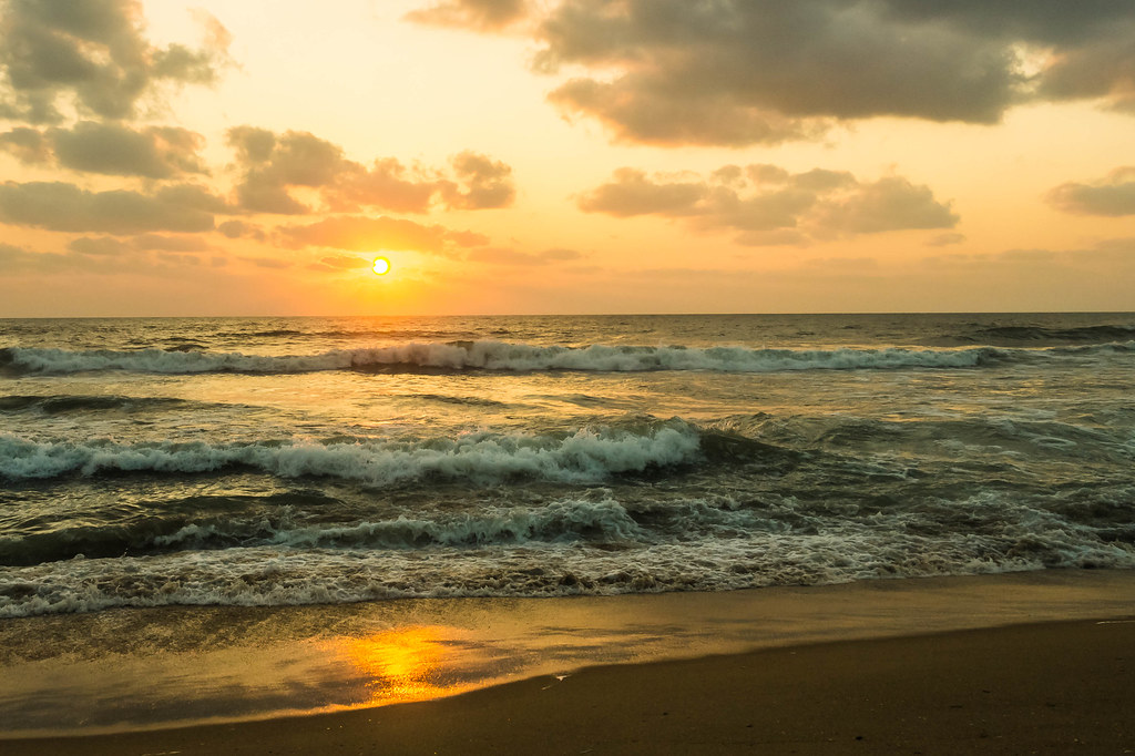 Marina Beach Sunrise Walk